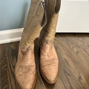 Vintage Tan Western Cowboy Boots